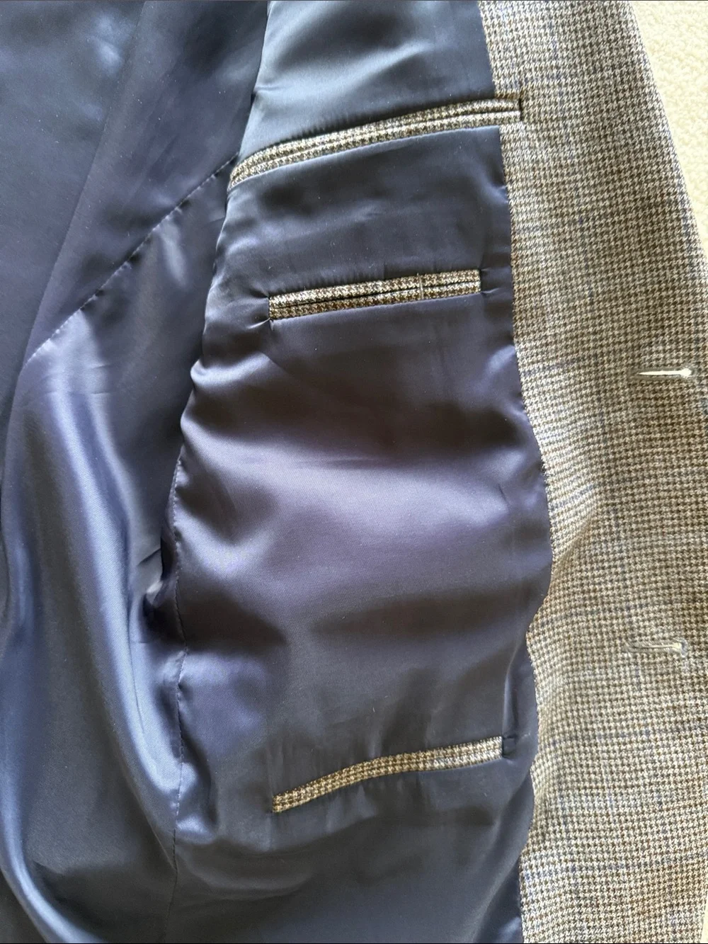 Jos. A. Bank Men's Gray Micro-Check Sport Coat Travelers Collection - Size 42L